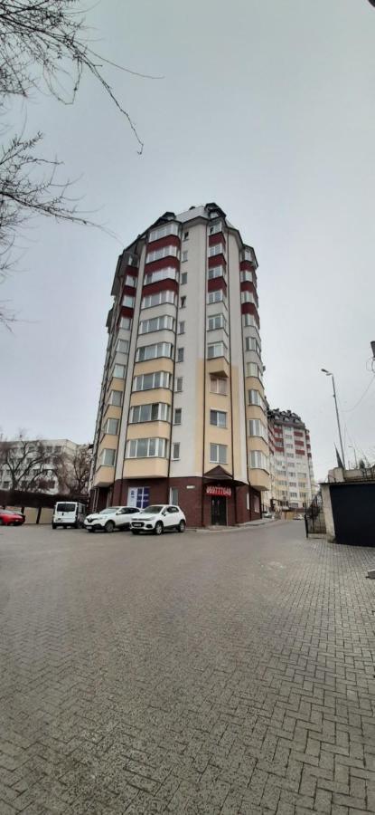 Modern Apartment In The Center Of Town Chisinau Bagian luar foto